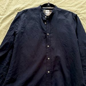 Long sleeve men’s shirt, marine blue linen material. Brand: ZARA- Size: Large